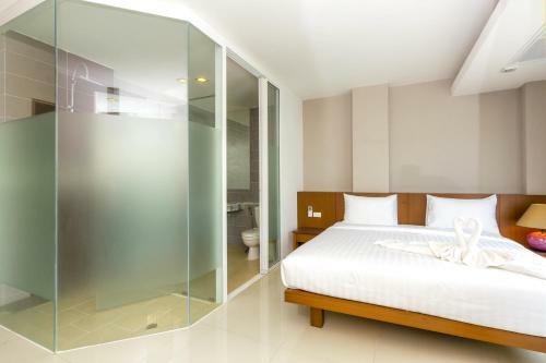 Hotel Baan Lukkan Patong Resort