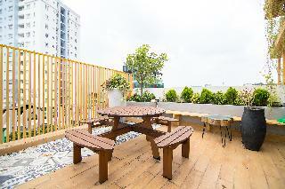 Hotel Reddoorz Plus Near Saigon Train Station