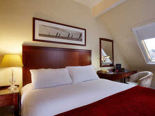 Macdonald Elmers Court Hotel & Resort