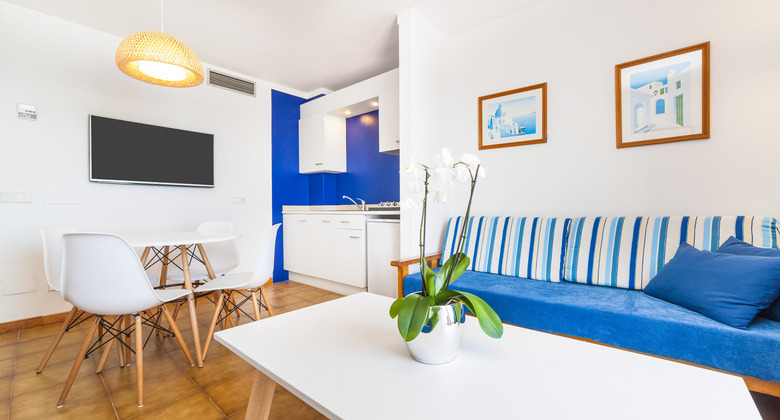 Globales Apartamentos Cala Vi�as Only Adults +16