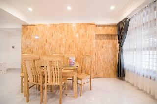 Hotel Reddoor Plus Near Gia Dinh Park