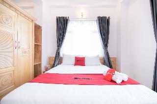 Hotel Reddoor Plus Near Gia Dinh Park