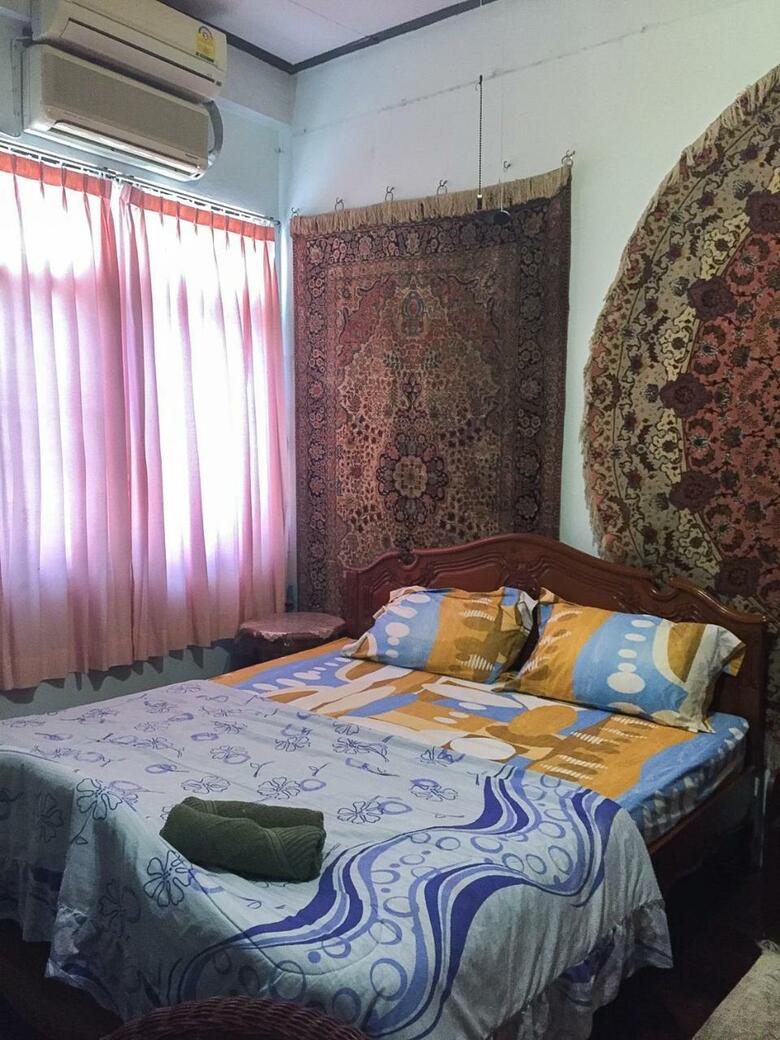 Hostal King's Home Hua Hin Homestay