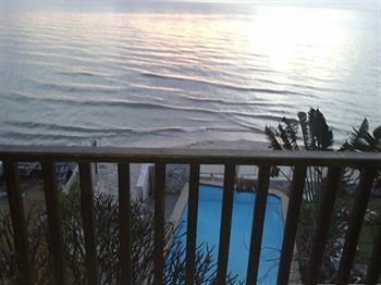 White Sand Beach Hotel
