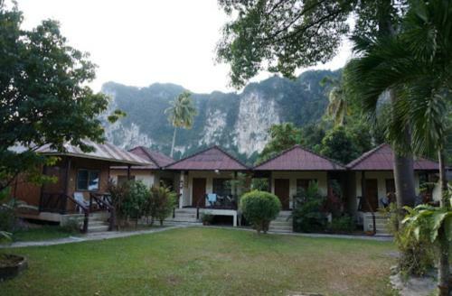 Adam Bungalow