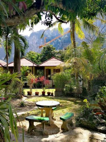 Adam Bungalow