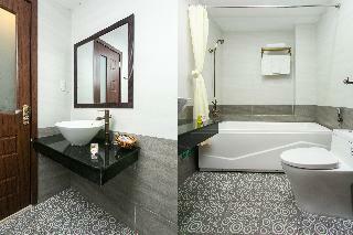 Hotel Oyo 724 Golden Palm Villa