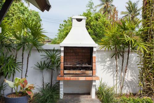 Baan Santhiya Private Pool Villas