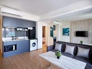 Arden Hotel And Residence By At Mind