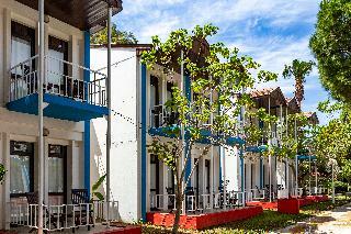 Santa Family Club Hotel