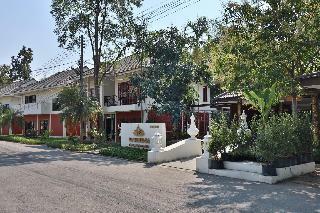 Hotel Oyo 557 Tong House Resort