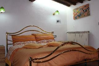 Max Apartments