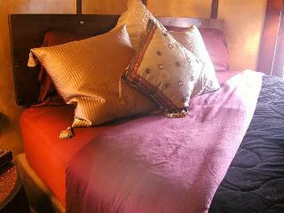 Hotel Lyons' Twin Mansions B&B And Spa