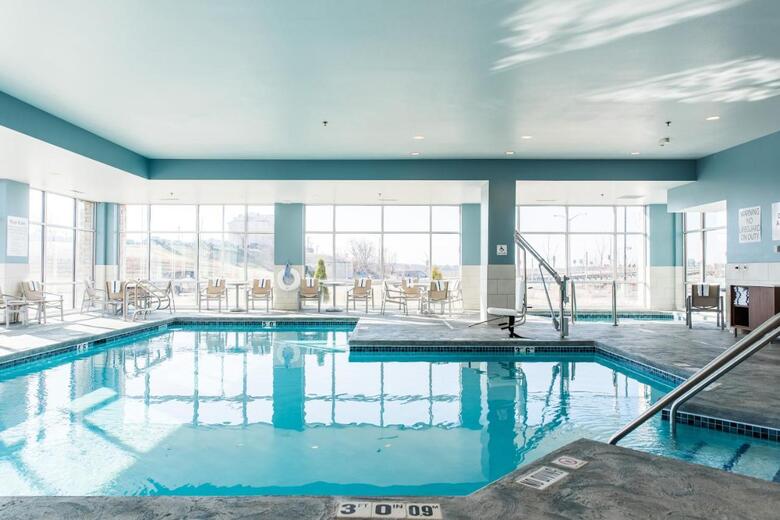 Hotel Holiday Inn Express And Suites Madison