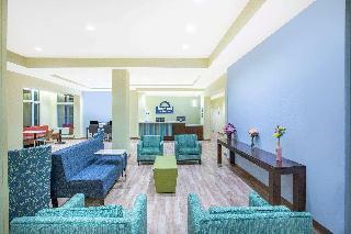 Days Inn & Suites By Wyndham Kearney