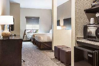 Hotel Comfort Suites Wooster Area