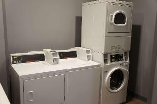 La Quinta Inn Suites By Wyndham Perry