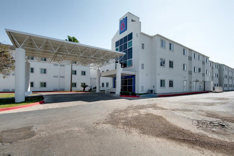 Hotel Motel 6 Brownsville