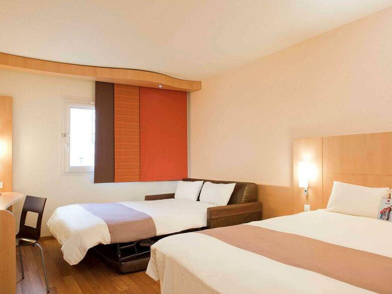 Hotel Ibis Paris Pantin Eglise