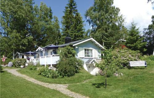 Holiday Home V�stra Myrsk�ren B�lsta