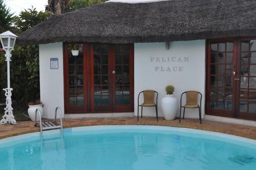 Hostal Pelican Place Guest Cottages