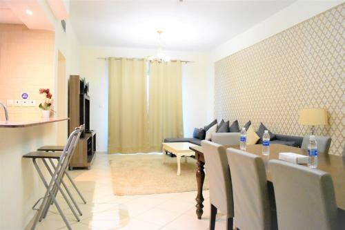 2 Bedroom Apartment In Marina Diamond 4