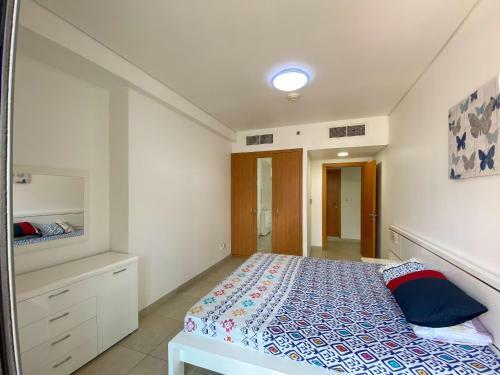 Apartamento Modern Suite In A Vibrant Area With Skyline Views