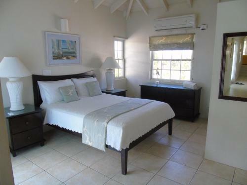 Luxury Secluded Villa With Private Pool Sleeps Six