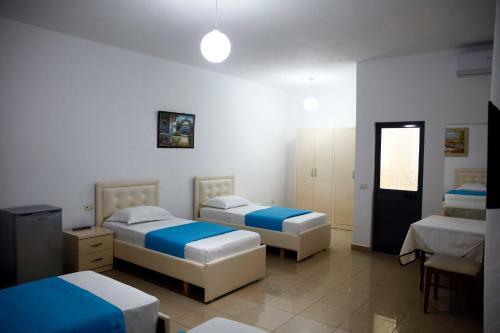 Hotel Tirona