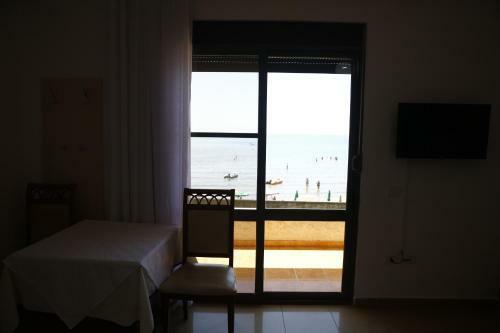 Hotel Tirona