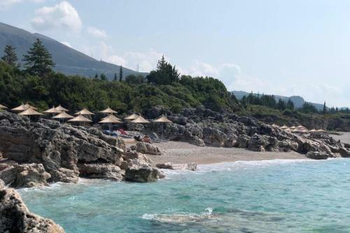 White Rocks - Spacious And Cute Apartment By The Sea