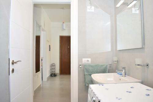 Perla Grey Apartment - 191
