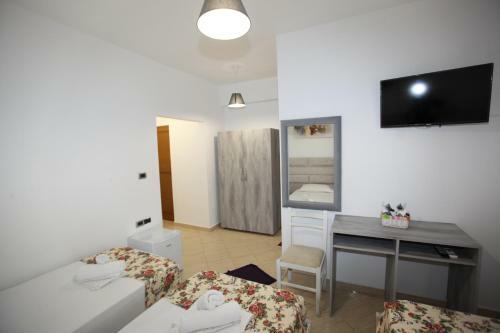 Hostal Room In Bb - Hotel Horizont -antena Room 03