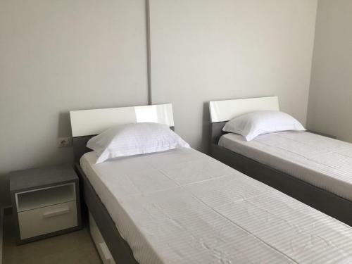 Marina Apartments - Seaview