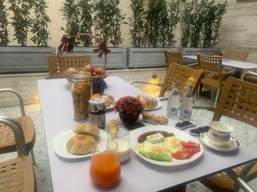 Belux Hotel