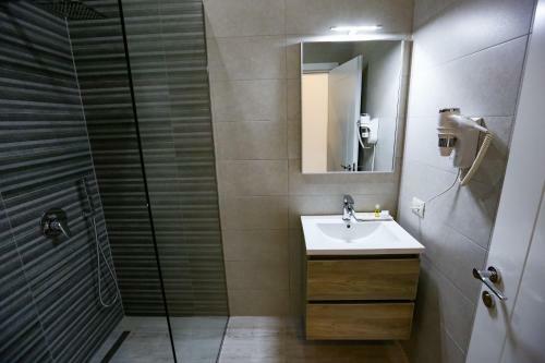 Home Hotel