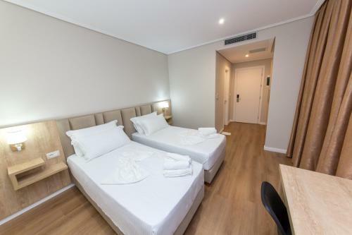 Class Hotel