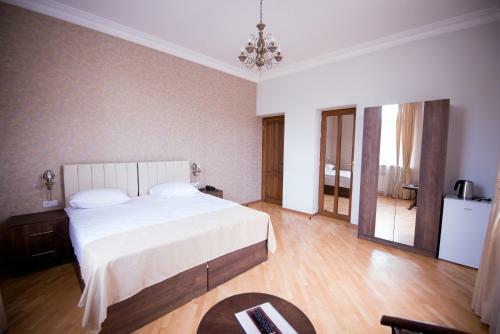 Royal Palace Hotel
