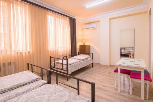 Albergue Tatev Hotel And Tours