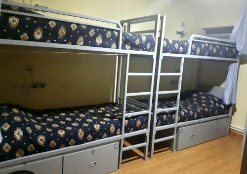 Rooms Hostel