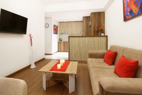 Apartments In Crystal Residence