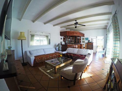 Hostal Paradiso Guesthouse & Self-catering Cottage