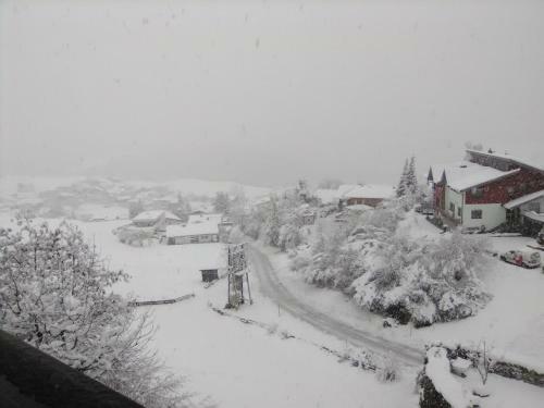 Apart Claudia