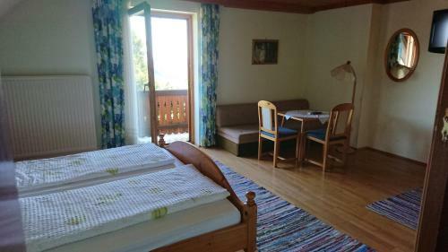 Hostal G�stehaus Der Gamser Winzerstube