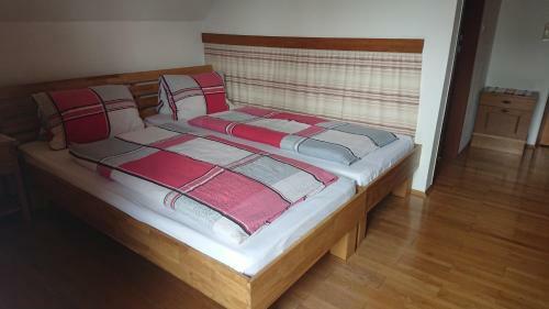 Hostal G�stehaus Der Gamser Winzerstube