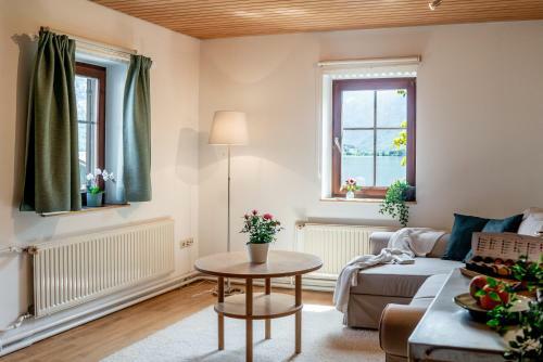 Lakeview Apartment