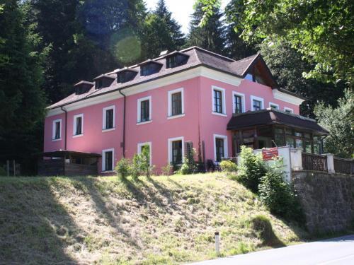 Fascinating Apartment In Kitzb�hel With Terrace