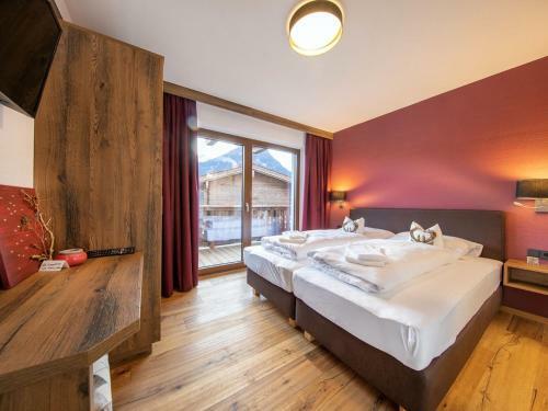Luxury Chalet With 4 Bathrooms, Near A Small Slope