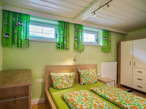 Simplistic Apartment In Ramsau Im Zillertal With Ski-storage
