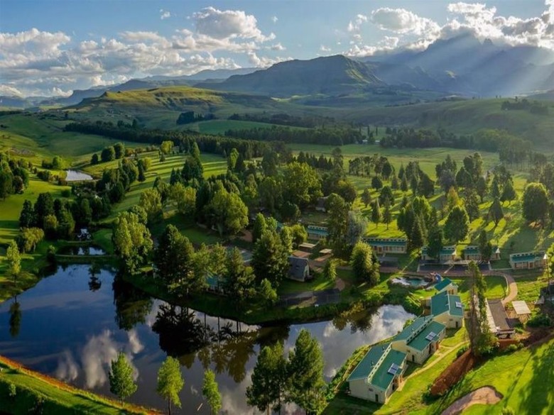 Hotel Gooderson Monks Cowl Golf Resort